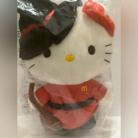 Hello Kitty McDonald’s 2012 Halloween Witch Plush - Picture 2 of 6